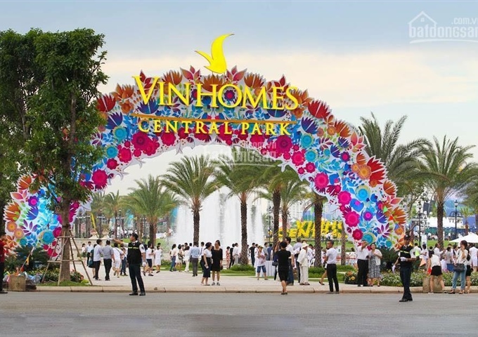 Bán căn Landmark Plus 2PN giá 3 tỷ 850 view nội khu và quận 2