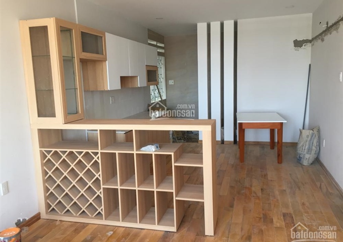 Chính chủ bán gấp căn hộ Chợ Đầm, Nha Trang, tặng nội thất, vào ở ngay, 870tr. LH 0913383518