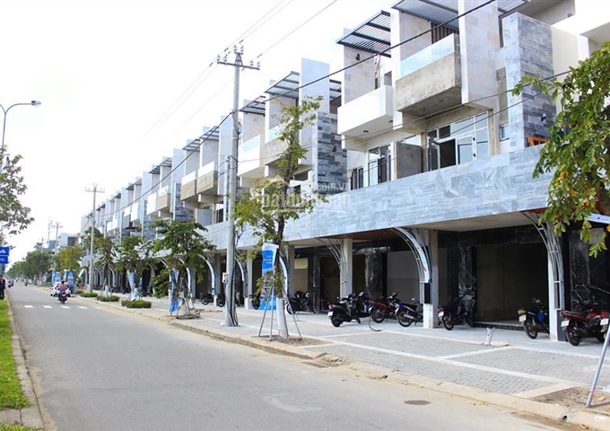 Bán nhà phố 3 tầng mặt tiền Trần Nhân Tông, Đà Nẵng, nhà mới 100% giá chỉ 3 tỷ, lh: 094.1356.111
