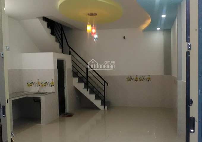 Bán nhà hẻm 168 Lê Thị Bạch Cát, Q11, 4x7m, 1.85tỷ, có 1lầu 2phòng nhà ở liền, gần Lê Đại Hành, MTG