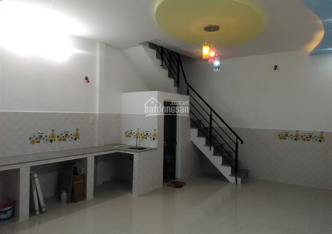 Bán nhà hẻm 168 Lê Thị Bạch Cát, Q11, 4x7m, 1.85tỷ, có 1lầu 2phòng nhà ở liền, gần Lê Đại Hành, MTG