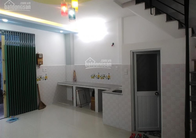 Bán nhà hẻm 168 Lê Thị Bạch Cát, Q11, 4x7m, 1.85tỷ, có 1lầu 2phòng nhà ở liền, gần Lê Đại Hành, MTG