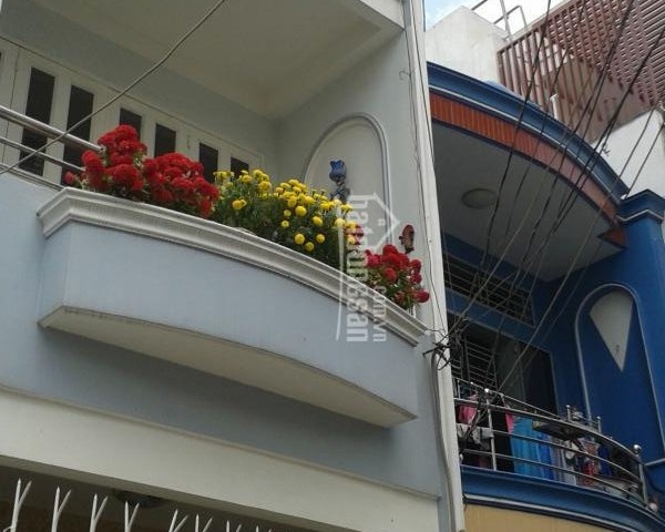 Bán nhà hẻm 72C Bình Thới, P14, Q11, 4x6m, 1.4 tỷ, có 1 lầu 2 phòng nhà ở liền, gần uỷ ban P14