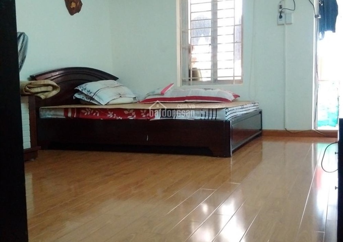 Chính chủ bán căn hộ tập thể tầng 4, G3A Thành Công, Nguyên Hồng