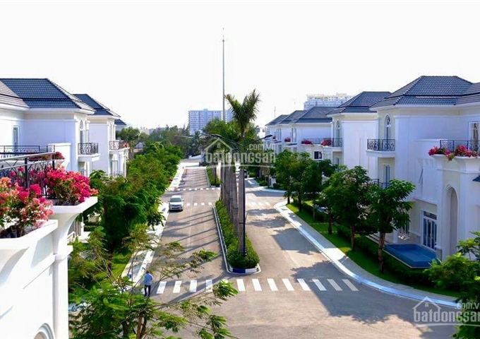 Mở bán nội bộ 10 căn biệt thự kiến trúc Pháp mặt tiền Đỗ Xuân Hợp, Quận 9. LH: 0933247849