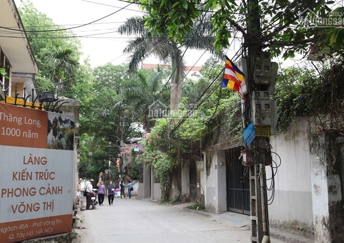 Bán nhà thuộc khu công đoàn ngõ 45 Võng Thị, DT 73m2 x 4 tầng, MT 4,5 m