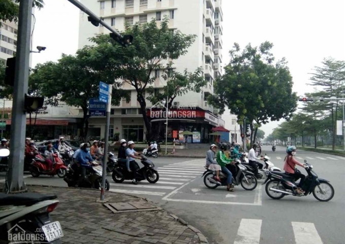 Shop căn góc 2 mặt tiền đường lớn như hình chụp, Nguyễn Đức Cảnh cắt Nguyễn Văn Linh