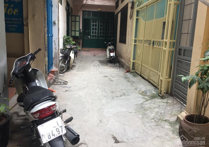 Bán tập thể tầng 3 Vọng Đức, Hoàn Kiếm, sổ đỏ 49m2, sử dụng 65 m2, giá 2.5 tỷ