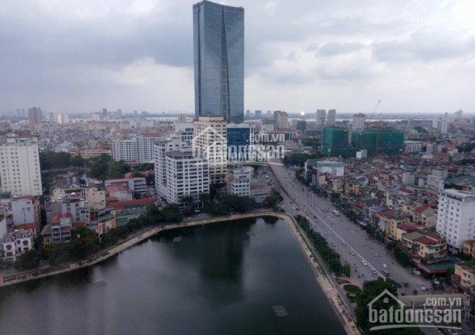 Bán căn hộ chung cư Ngọc Khánh Plaza, số 1 Phạm Huy Thông, cạnh hồ Ngọc Khánh, giá 30 triệu/m2
