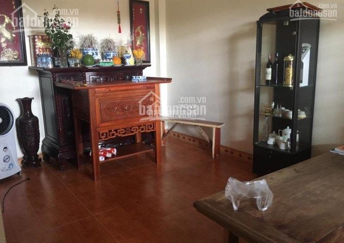 Bán nhà đầu ngõ đường Giáp Bát gần nhà thờ Làng Tám, KD tốt, ô tô vào nhà, giá từ 2,4 tỷ đến 6.3 tỷ