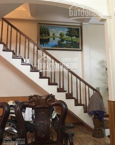 Bán nhà đầu ngõ đường Giáp Bát gần nhà thờ Làng Tám, KD tốt, ô tô vào nhà, giá từ 2,4 tỷ đến 6.3 tỷ