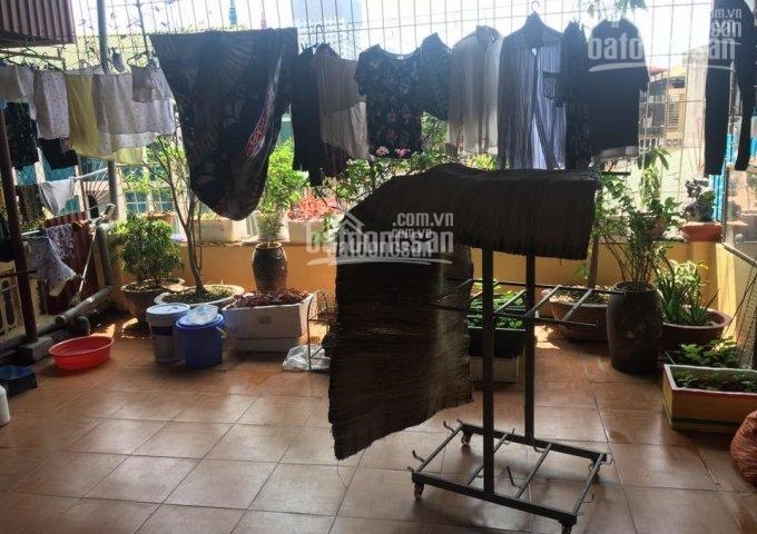 Bán nhà đầu ngõ đường Giáp Bát gần nhà thờ Làng Tám, KD tốt, ô tô vào nhà, giá từ 2,4 tỷ đến 6.3 tỷ