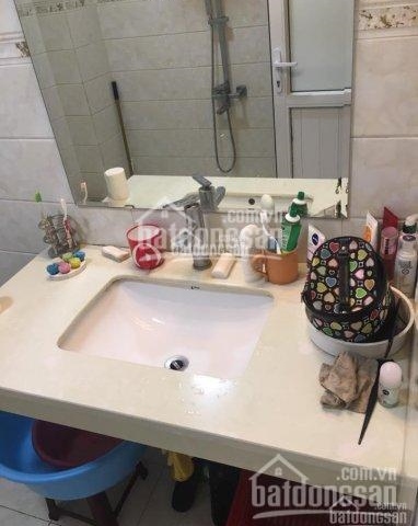 Bán nhà đầu ngõ đường Giáp Bát gần nhà thờ Làng Tám, KD tốt, ô tô vào nhà, giá từ 2,4 tỷ đến 6.3 tỷ