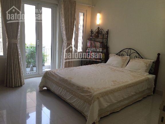 Bán nhà B5 X1 ngõ 73 Nguyên Hồng, Láng Hạ, Đống Đa, DT 70m2 x 5 tầng còn mới, vị trí đắc địa, SĐCC