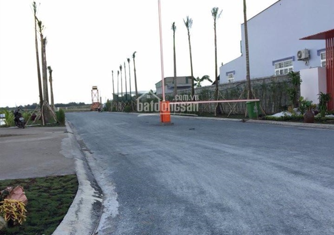 Bán gấp 2 lô đất dự án Saigon Village, DT 80m2, giá 620 triệu, đã có sổ đỏ. LH: 0906.96.99.74