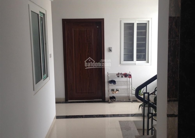 Chính chủ bán chung cư phố Đội Cấn, Ba Đình, 2PN diện tích 52m2, giá 980 tr/căn, nhận nhà ngay