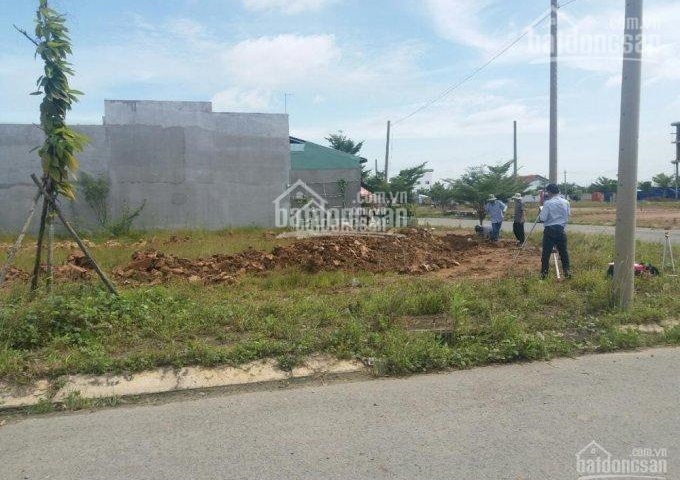 Cần tiền bán gấp hai lô đất mặt tiền đường số 5, khu dân cư Hoàng Hải, Hóc Môn