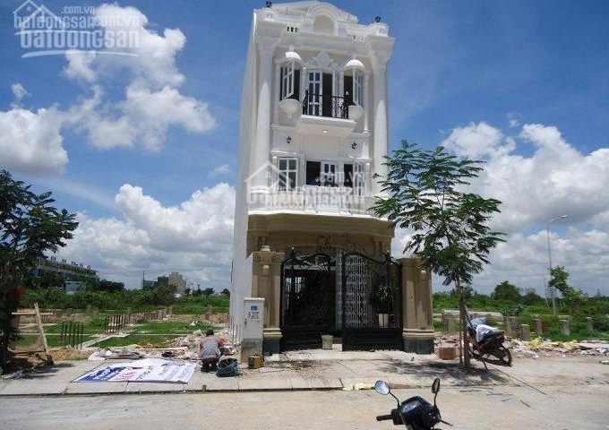 Cần tiền bán gấp hai lô đất mặt tiền đường số 5, khu dân cư Hoàng Hải, Hóc Môn