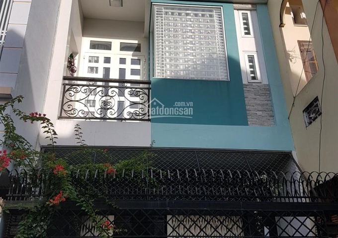 Bán nhà 1 trệt 2 lầu Hẻm 581 Đường Trần Quang Diệu