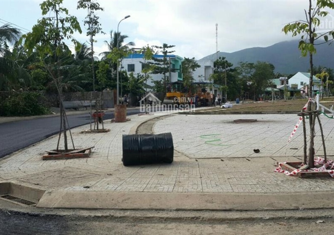 Bán đất mặt tiền công viên đường Trần Huy Liệu cách biển 500 m ngay Trung tâm thị trấn Côn Đảo
