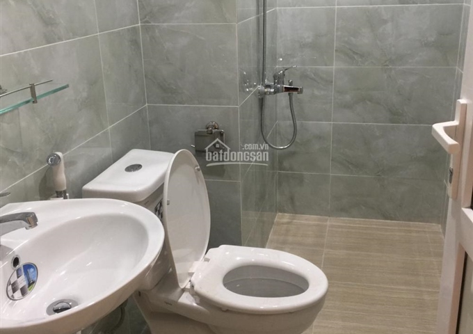 Cho thuê căn hộ 71.6m2 tòa nhà Gemek 2 sát Thiên Đường Bảo Sơn, giá 4tr/tháng