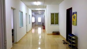 Kẹt tiền bán gấp căn hộ HQC Plaza, 70m2,900tr, để lại tất cả nội thất còn mới. LH 0901.081.601