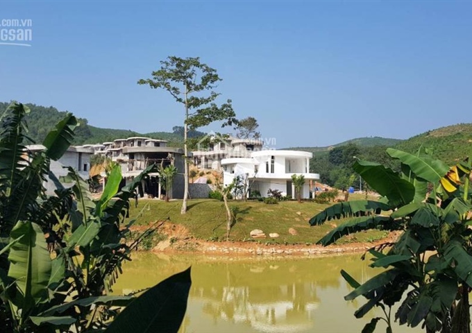 Căn BT gần hồ dự án Lâm Sơn Resort view đẹp, giá tốt, ngay mặt đường QL6. LH 0973.681.053