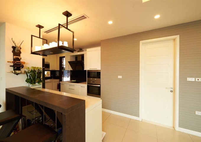 Chính chủ cho thuê CHCC cao cấp Mandarin Garden, căn 3 mặt thoáng, view hồ, full nội thất