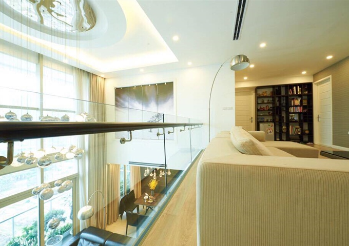 Chính chủ cho thuê CHCC cao cấp Mandarin Garden, căn 3 mặt thoáng, view hồ, full nội thất