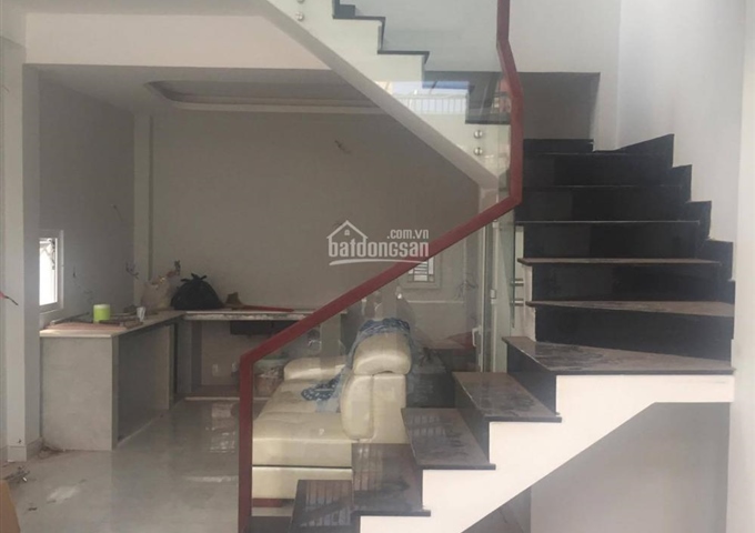 Bán nhà tại 202/31/16 Phạm Văn Hai, phường 5, Tân Bình