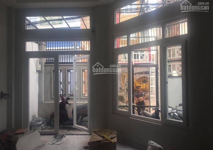 Bán nhà tại 202/31/16 Phạm Văn Hai, phường 5, Tân Bình