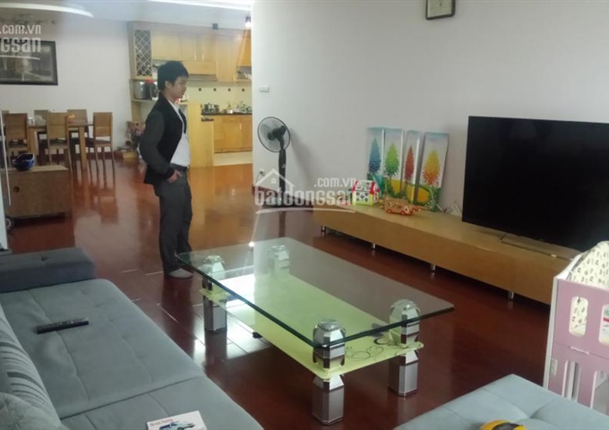 Cho thuê căn hộ chung cư CS113 Trung Kính 150m2, 3 phòng ngủ, full đồ -12tr/th, call 0987.475.938