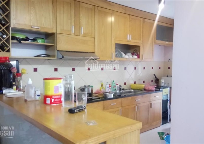 Cho thuê căn hộ chung cư CS113 Trung Kính 150m2, 3 phòng ngủ, full đồ -12tr/th, call 0987.475.938