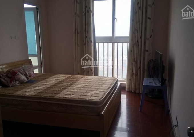 Cho thuê căn hộ chung cư CS113 Trung Kính 150m2, 3 phòng ngủ, full đồ -12tr/th, call 0987.475.938