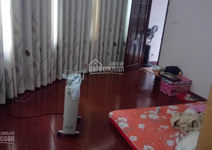 Cho thuê căn hộ chung cư CS113 Trung Kính 150m2, 3 phòng ngủ, full đồ -12tr/th, call 0987.475.938