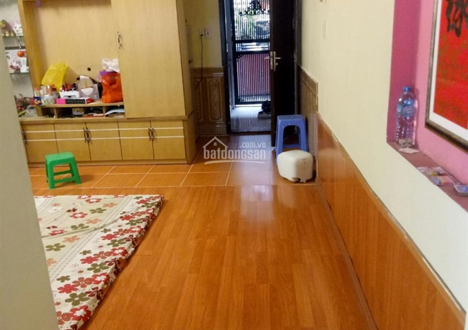 Chính chủ cần bán căn tập thể D2 quân đội phố Tô Hiệu, Nghĩa Tân. Diện tích gần 70m2 giá 1.85 tỷ