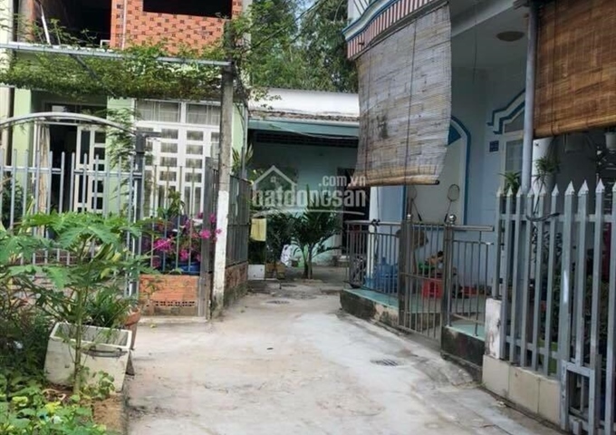 ĐẤT PHÚ THỌ HẺM 916 LÊ HỒNG PHONG SÁT UBND P. PHÚ THỌ. LH: 0917436499