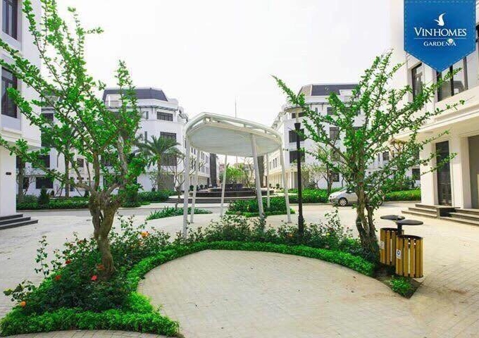 Chính chủ cần bán biệt thự B9-18 Vinhomes Gardenia, dt 280m2. Hướng Đông Nam. Giá 37.3 tỷ bao tên