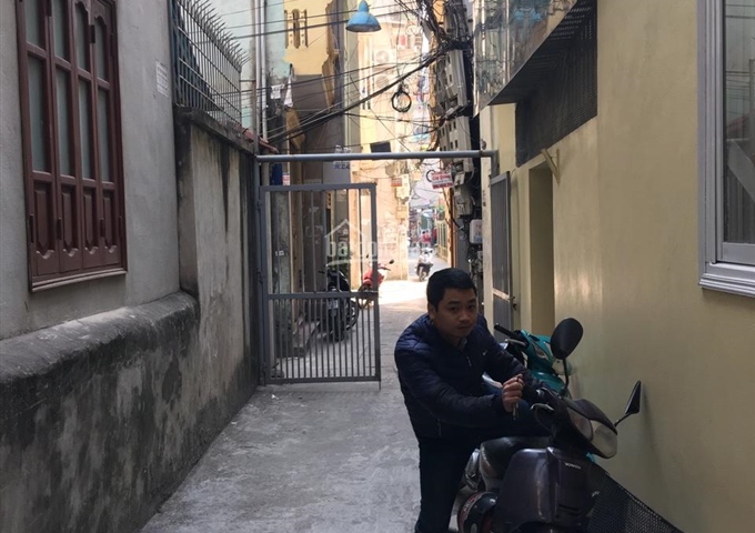 Bán nhà ngõ 250 Kim Giang (gần cầu Lủ) 30m2 xây 4 tầng, ngõ 2,5m, giá 2.05 tỷ