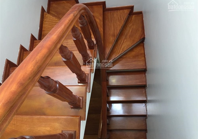 Bán nhà ngõ 81 phố Trần Đại Nghĩa, Hai Bà Trưng, 45m2x4t xây mới,giá 5,6 tỷ,ô tô đỗ cửa