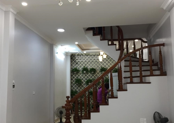 Bán nhà ngõ 81 phố Trần Đại Nghĩa, Hai Bà Trưng, 45m2x4t xây mới,giá 5,6 tỷ,ô tô đỗ cửa