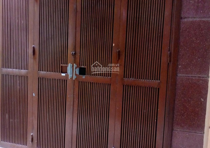 Cần bán gấp nhà ngõ 126 Khương Đình - Sổ đỏ chính chủ, không qua môi giới. LH: 0938689262