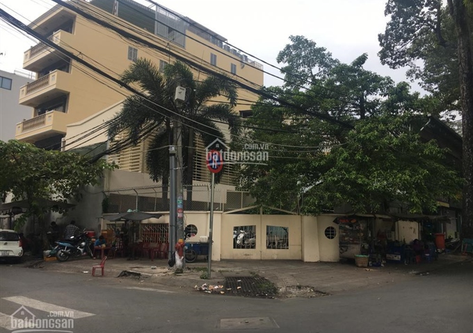 Bán căn góc 2MT Nguyễn Kim, Phường 12, Quận 5. DT 15 x 15 – Giá 31 tỷ.