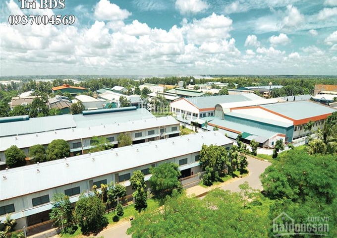 Trí BĐS, nhà xưởng 2.500m2 KCN Lê Minh Xuân, đất lâu dài, xưởng đẹp 2 mặt tiền, giá 7.5 tr/m2