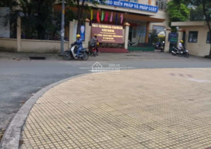 Bán đất số 1/33 Nguyễn Thế Truyện, hẻm 6m thông, gần trung tâm quận Tân Phú DT: 8.9x21m giá 10.8 tỷ