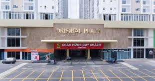 Bán gấp căn hộ Oriental Plaza, BigC Âu Cơ, 85m2, đã làm nội thất, giá 2.1 tỷ, nhà mới, 0902404454
