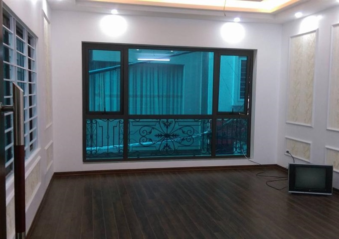 Bán nhà mới xây 5 tầng số 68 tổ 4 Tô Vĩnh Diện, Khương Trung