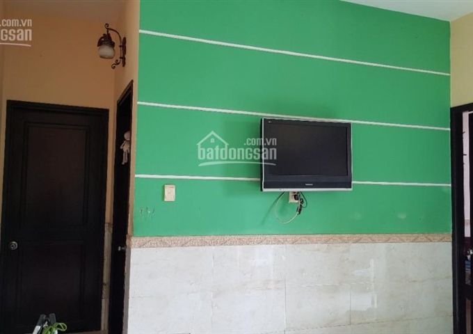 Chính chủ bán căn hộ 312 Lạc Long Quân 65m2 giá 1.6 tỷ, sổ hồng. LH 0933882368