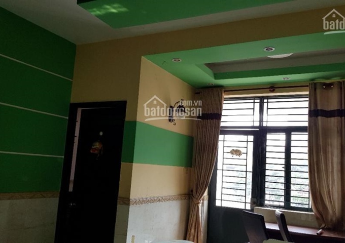 Chính chủ bán căn hộ 312 Lạc Long Quân 65m2 giá 1.6 tỷ, sổ hồng. LH 0933882368