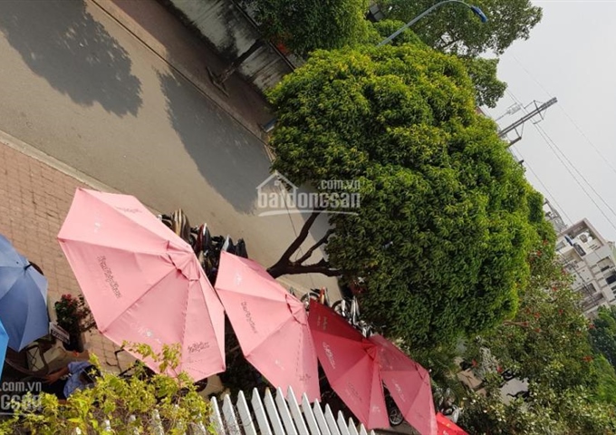 Chính chủ bán căn hộ 312 Lạc Long Quân 65m2 giá 1.6 tỷ, sổ hồng. LH 0933882368